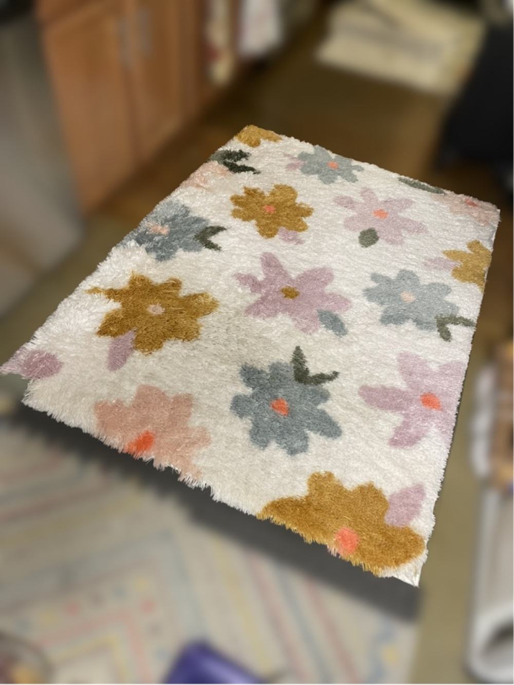 Pillowfort 60’s Vibe Kid’s Floral Shag Accent Rug (48”x 66”)